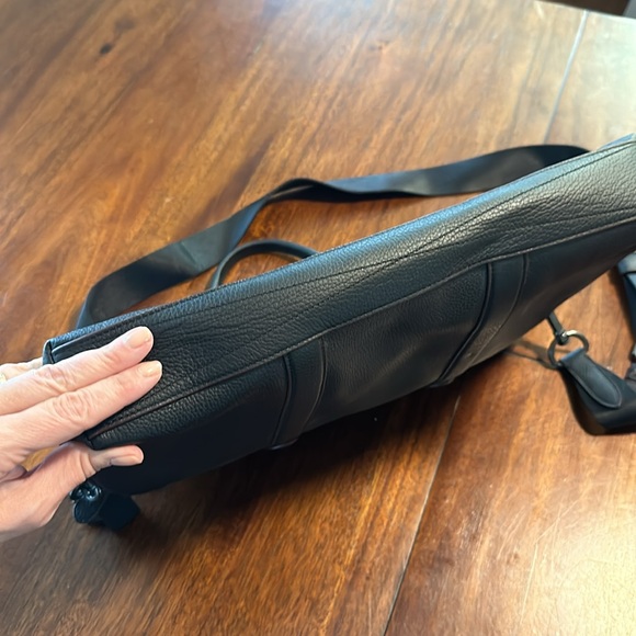 Coach laptop bag- black peddle teck - Picture 12 of 13